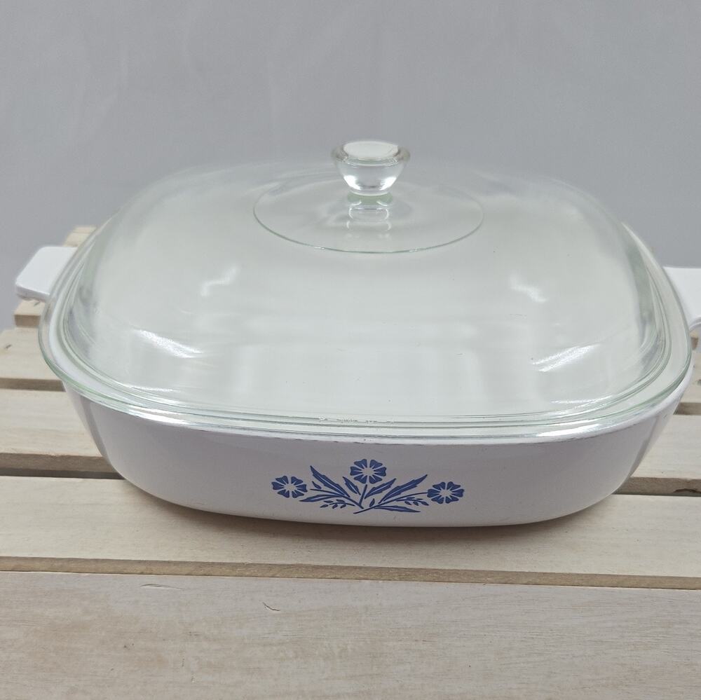 Corning Ware P-1-0 2.5 Qt Square Blue Cornflower Casserole Dish w/ Glass Lid